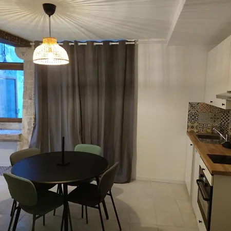 De Charme, Au Calme Dans Le Vieux